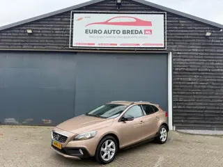 Volvo V40 Cross Country 1.6 T4 Momentum