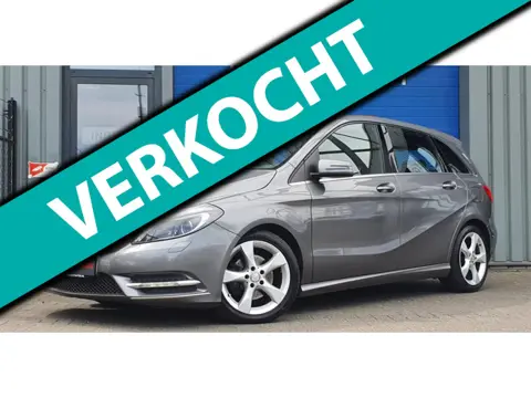Mercedes-Benz B-klasse 200 AUTOMAAT Pano Xenon Trekhaak Cruise Clima