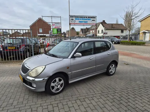 Daihatsu Sirion 1.3-16V VTR