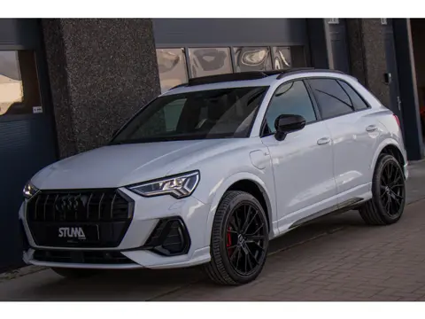 Audi Q3 45 TFSI e S edition | S-Line | Pano | Virtual | Memory Seats | B&O Audio | Matrix LED | Sfee