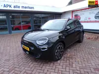Fiat 600 1.2 Hybrid La Prima Automaat 18"LMV/Navi./Apple Car Play/Android/Lederen bekleding/Climate 