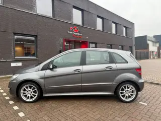Mercedes-Benz B-klasse 180 Automaat Airco Cruise C. Trekhaak Navi