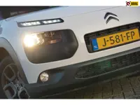 Citroen C4 Cactus 1.2 PureTech Shine AUTOMAAT | Natural White | Camera/Navi/Cruise/PDC - Keurig!