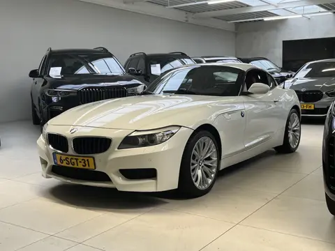 BMW Z4 Roadster sDrive23i | Stoelverwarming | Leder | 18" | Hifi Professional systeem