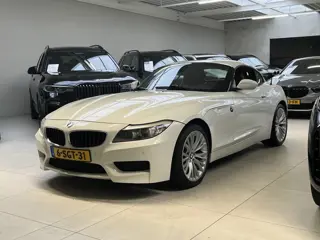 BMW Z4 Roadster sDrive23i | Stoelverwarming | Leder | 18" | Hifi Professional systeem