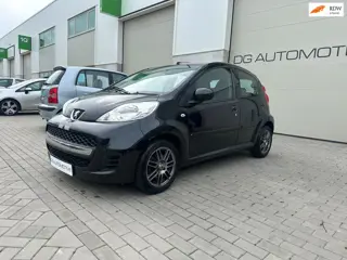 Peugeot 107 1.0-12V XR Elektrische RAMEN CD SPELER ZEER ZUINIG