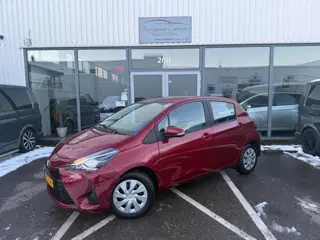 Toyota Yaris 1.5 VVT-i Aspiration NAVI | CAMERA | CRUISE CONTROL| CLIMATE CONTROL | NAP | APK |