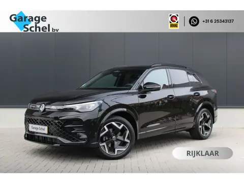 Volkswagen Tiguan 1.5 eTSI R-Line Edition - IQ Light - Stoel/Stuurverwarming - Wegklapbare Trekhaak 