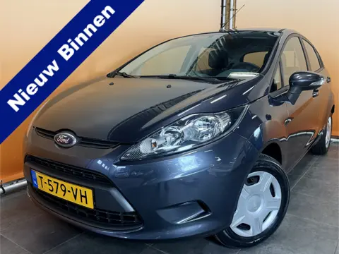 Ford Fiesta 1.25 Trend Airco, nw  APK en beurt (bj 2010)