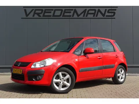 Suzuki SX4 1.6 Exclusive KEYLESS/CLIMA