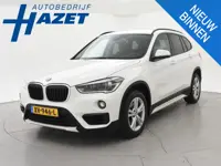 BMW X1 sDrive18i AUT. SPORTLINE + TREKHAAK | LED | SPORTSTOELEN | STOELVERWARMING | NAVIGATIE