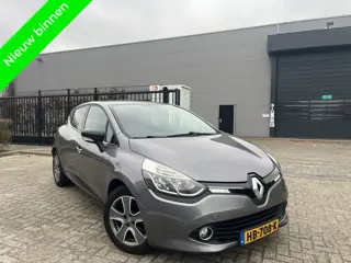 Renault Clio 1.5 dCi Night&Day Bluetooth Parkeersensoren
