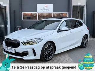 BMW 1-serie 118i M Sport PANO|M SEAT| CARPLAY |SFEER |LED !!