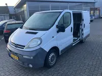 Opel Vivaro 1.9 DI L1H1 Versnellingsbak maakt geluid gewoon rijdtbaar