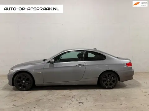 BMW 3-serie Coupé 320i High Executive Leer Navi Cruise Clima