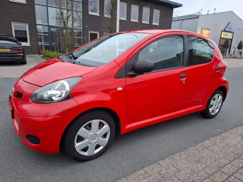 Toyota Aygo 1.0-12V Access AIRCO/5 DEURS/STUURBEKRACHTIGING