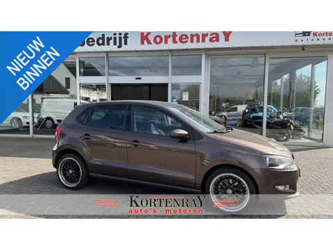 Volkswagen Polo 1.2 TSI Highline .2e paasdag open van 10:30 tot 15:00 uur!