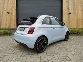 Fiat 500 C La Prima 42 kWh *Leder *Carplay *Unieke kleur