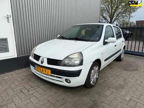 Renault Clio 1.6-16V Privilège / AUTOMAAT / 5-DEURS / APK GELDIG T/M 03-04-2027