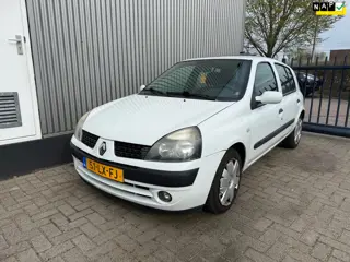 Renault Clio 1.6-16V Privilège / AUTOMAAT / 5-DEURS / APK GELDIG T/M 03-04-2027