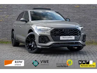 Audi Q5 50 TFSI e S edition chronosgrey Panoramadak