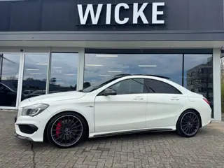 Mercedes-Benz CLA-klasse AMG 45 4MATIC PANO Kuipstoelen