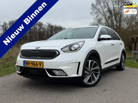Kia Niro 1.6 GDi Hybrid ExecutiveLine / Automaat / Airco / Navi / Camera / Elektrische Voorstoel + V