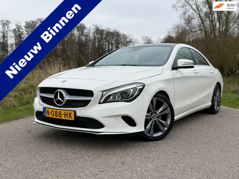 Mercedes-Benz CLA-klasse 200 Prestige / Airco / Navigatie / Half Leder / Schuifdak / LMV /