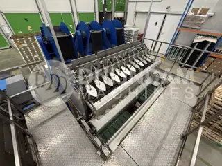 S&B afweegmachine met opvoerbanden en 2 C-pack net clippers