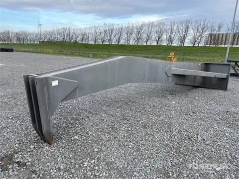 Volvo 82987 Jib (bj 2023)