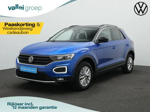 Volkswagen T-Roc 1.5 TSI 150 pk DSG Style | Panoramadak | Stoelverwarming | Adaptive Cruise | Naviga