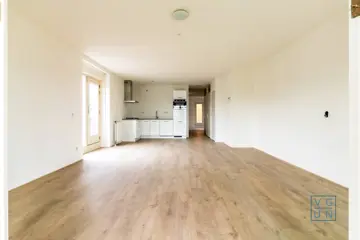 Woning aan de Theodoor van Hoytemastraat te Amsterdam