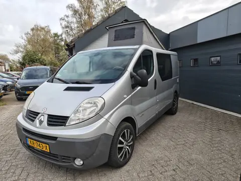 Renault RENAULT TRAFIC Zeer mooie camper voorzien van alle gemaken deze camper is instapklaar