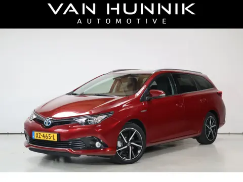 Toyota Auris Touring Sports 1.8 Hybrid Dynamic Ultimate | Cam | Dealer onderhouden