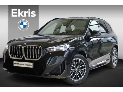 BMW X1 xDrive25e M Sportpakket | Elektrische Trekhaak | Panoramadak | Comfort-access | Driving Assis