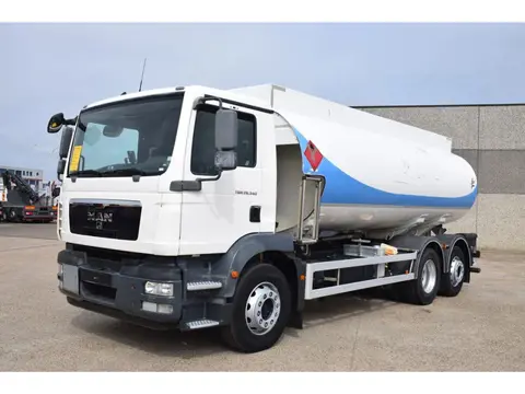 MAN TGM 26.340 (bj 2011, automaat)