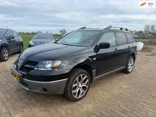 Mitsubishi Outlander 2.4 Sport 4WD Warrior 4x4 Alleen Export