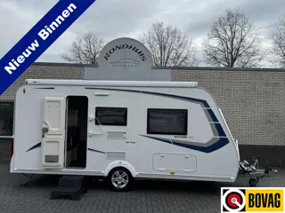 Caravelair Antares 450 Style met enkele bedden **Mover/Cassetteluifel/Fietsendrager/2e eigenaar/Zeer