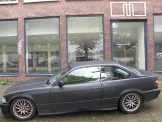 BMW E 36 coupe Zwart Onderdelen Sloopauto inkoop Den haag