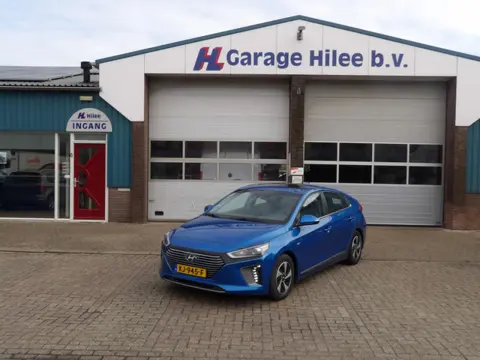 Hyundai IONIQ 1.6 GDi First Edition (bj 2016, automaat)