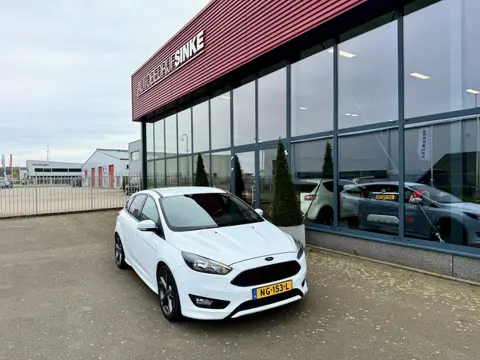 Ford Focus 1.0 ST-Line NAVI ECC CRUISE (bj 2017)