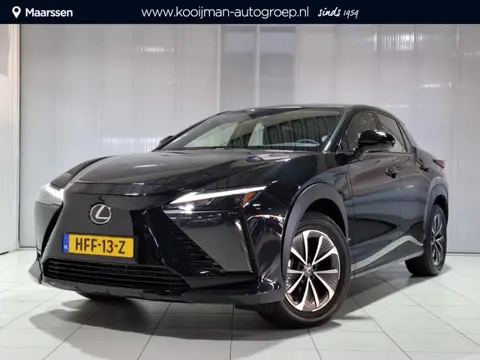 Lexus RZ 450e Comfort Line 71 kWh | 4WD| NIEUW | 17% bijtelling | Dodehoek detectie | Stoelverwarmin