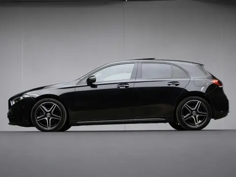 Mercedes-Benz A-klasse 180 Business Solution AMG Sport (PANORAMADAK,APPLE CARPLAY,SFEERVERLICHTING,N