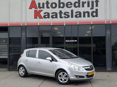 Opel Corsa 1.4-16V Enjoy - NIEUWE APK - Airco - Elek ramen