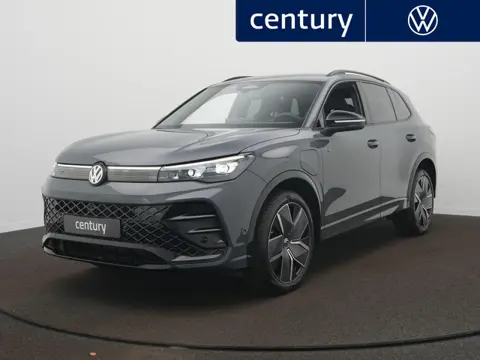 Volkswagen Tiguan 1.5 eHybrid R-Line Automaat - IQ light - Head-updisplay - Apple Carplay/Android Au