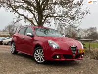 Alfa Romeo Giulietta 1.4 T Distinctive | Xenon + Leder + Clima nu €5.450,-!!