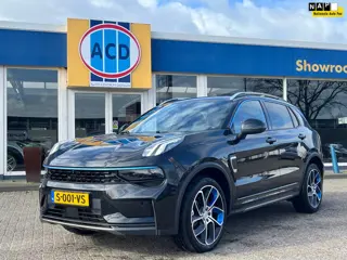 Lynk & Co 01 1.5 261pk PHEV 7DCTH | Zwarte hemel | Orig.NL | PanoramaDak | 360 graden Camera | Carpl