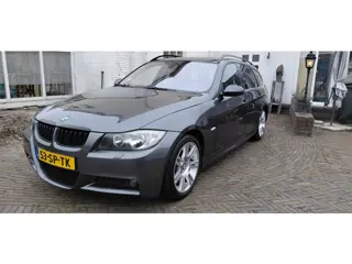 BMW 3-serie Touring 325i High Executive M-Sport Edition, Leder /Sportstoelen / M spoilerpakket, in E