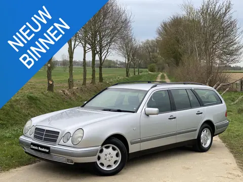 Mercedes-Benz E-klasse E230 T W210 ELEGANCE, TREKHAAK, LEDER