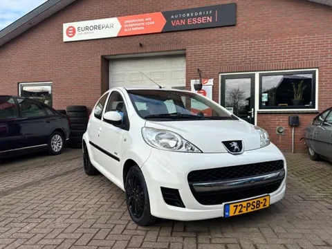 Peugeot 107 1.0-12V Millesim 200